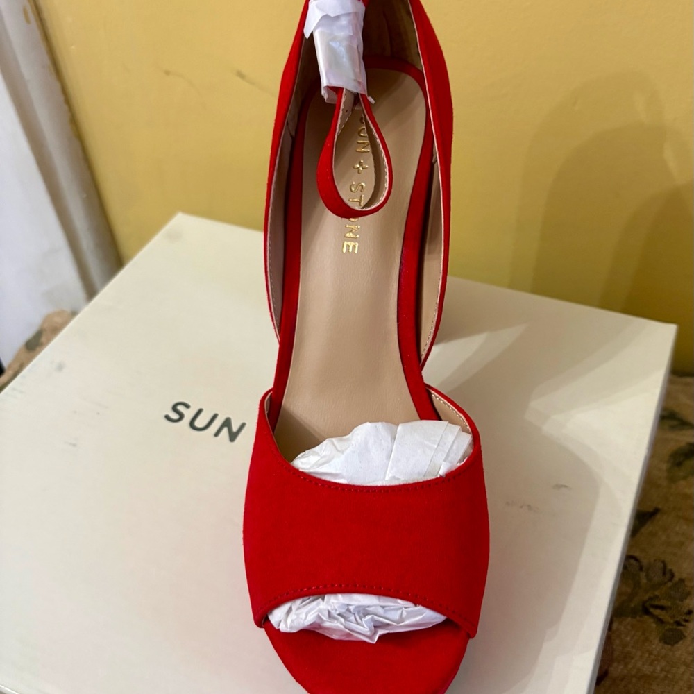 Sun & Stone Red Open-Toe Women’s Heel